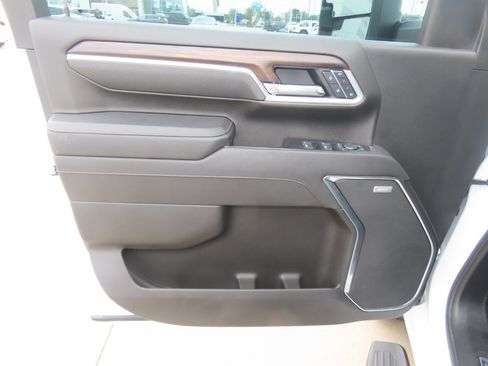 Used 2025 GMC Sierra 2500 SLT w/ Texas SLT Premium Package AWD/4WD image 24