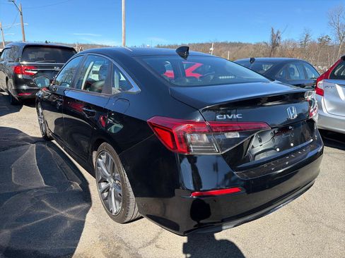 Used 2024 Honda Civic Touring image 18