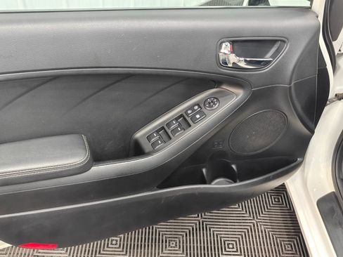 Used 2016 Kia Forte LX FWD image 27