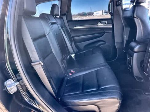 Used 2019 Jeep Grand Cherokee Limited image 14