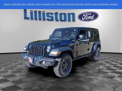 Used 2023 Jeep Wrangler Unlimited w/ Sun & Screen Package image 6