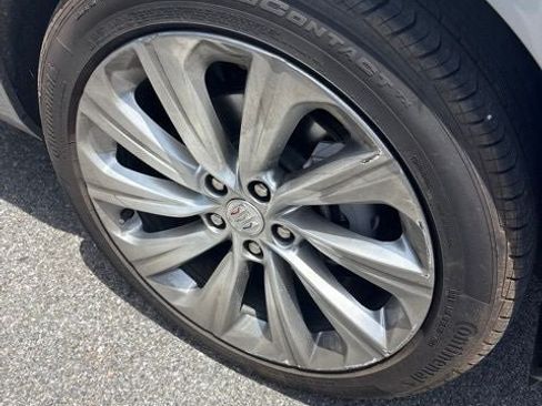Used 2024 Buick Envista Avenir FWD image 24