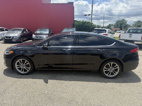 Used 2020 Ford Fusion SEL image 2