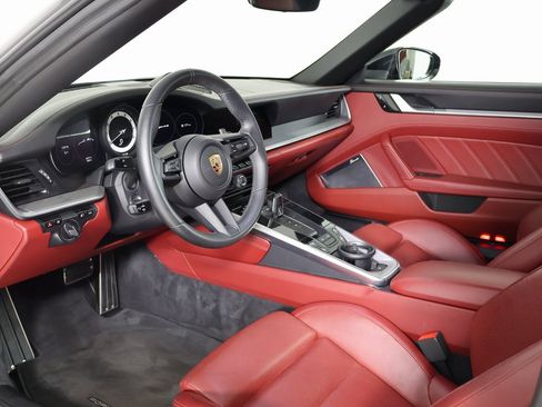 Certified 2021 Porsche 911 Targa 4S image 7
