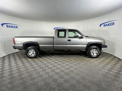 Used 2007 Chevrolet Silverado 2500 W/T w/ Skid Plate Package AWD/4WD image 10