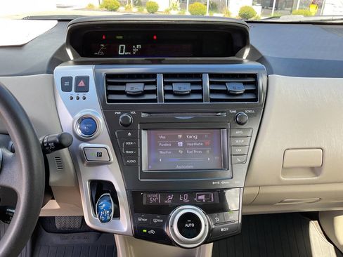 Used 2012 Toyota Prius V Three FWD image 20