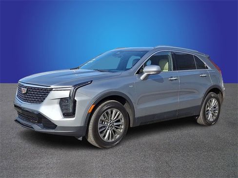 Used 2024 Cadillac XT4 Premium Luxury image 1