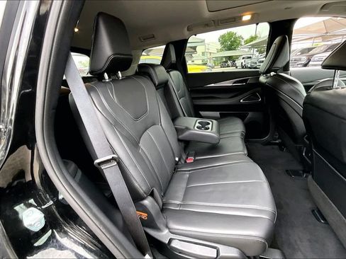 Certified 2025 INFINITI QX60 Luxe FWD image 38