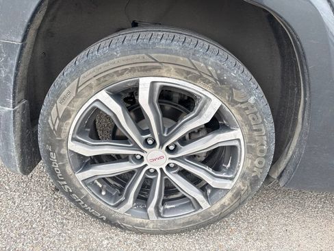 Used 2020 GMC Terrain Denali w/ Denali Premium Package AWD/4WD image 7