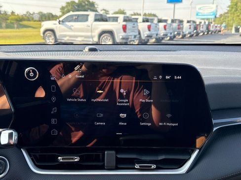 New 2025 Chevrolet Equinox LT image 21