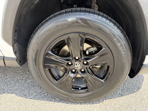 Certified 2024 Toyota RAV4 XLE FWD image 23