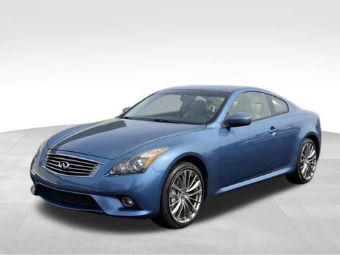 Used 2013 INFINITI G37 x w/ Premium Pkg image 3