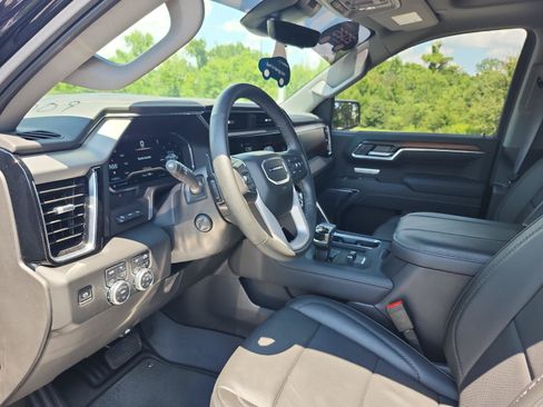Certified 2025 GMC Sierra 1500 Denali w/ Denali Reserve Package AWD/4WD image 17