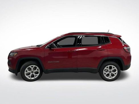 New 2025 Jeep Compass Latitude w/ Sun & Sound Group image 12