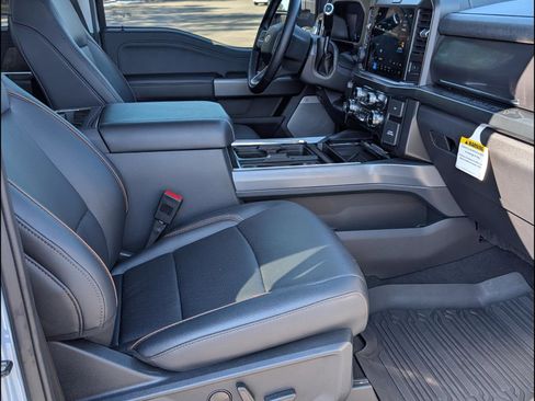 Used 2025 Ford F250 Lariat w/ Lariat Ultimate Package image 13