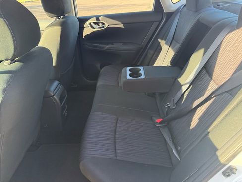 Used 2019 Nissan Sentra SV w/ Exterior Package image 24