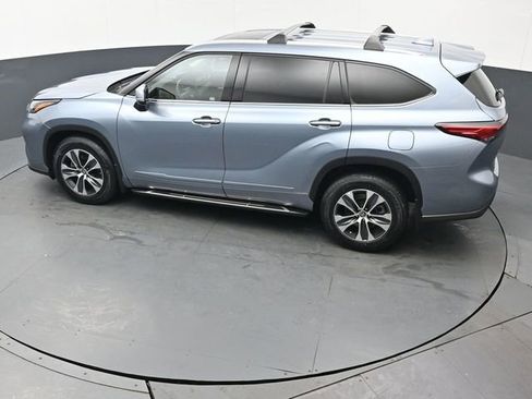 Used 2022 Toyota Highlander XLE image 47