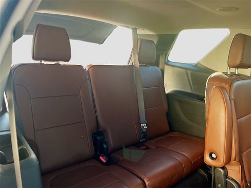 Used 2018 Chevrolet Traverse High Country w/ LPO, Cargo Package image 29