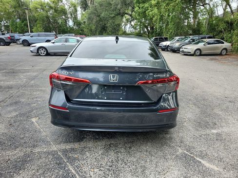 Used 2023 Honda Civic Touring image 4