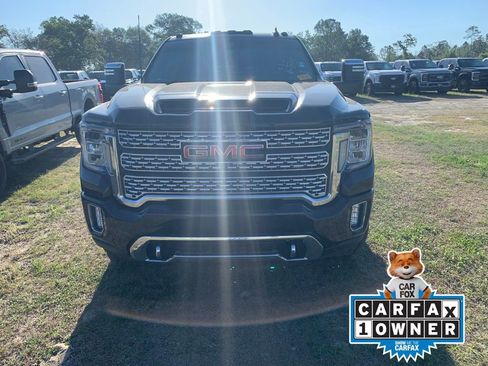 Used 2022 GMC Sierra 3500 Denali AWD/4WD image 2