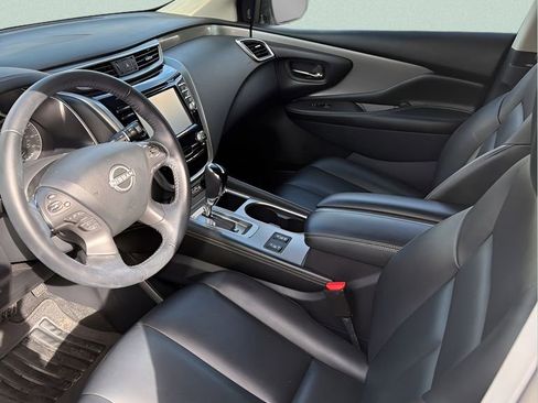Used 2023 Nissan Murano SV w/ SV Midnight Edition Package image 9
