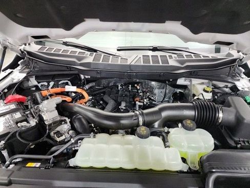 New 2025 Ford F150 Lariat w/ Equipment Group 501A Mid image 32