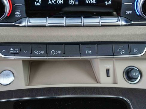 Used 2023 Audi Q5 2.0T Premium w/ Convenience Package image 28