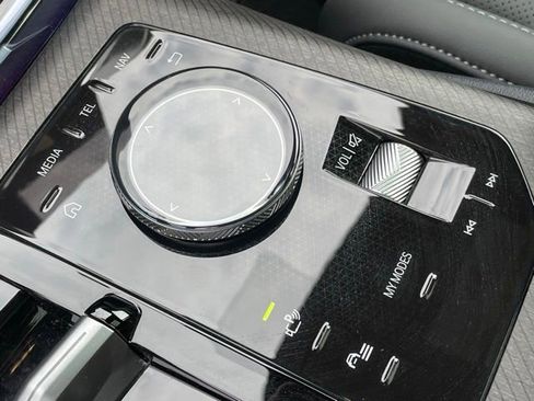 Used 2025 BMW X3 xDrive30i w/ Premium Package image 28