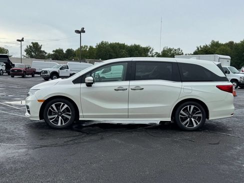 Used 2019 Honda Odyssey Elite image 4
