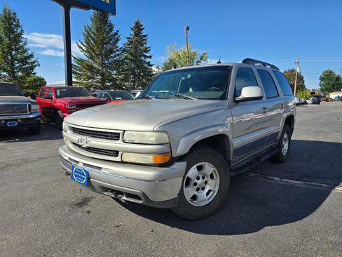 Used 2005 Chevrolet Tahoe Z71 w/ Preferred Equipment Group image 2