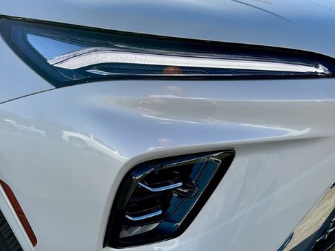 Used 2025 Buick Enclave Avenir w/ Super Cruise Package image 8