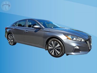 Used 2021 Nissan Altima 2.5 SV