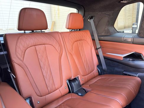 Used 2023 BMW X7 xDrive40i w/ Executive Package AWD/4WD image 51