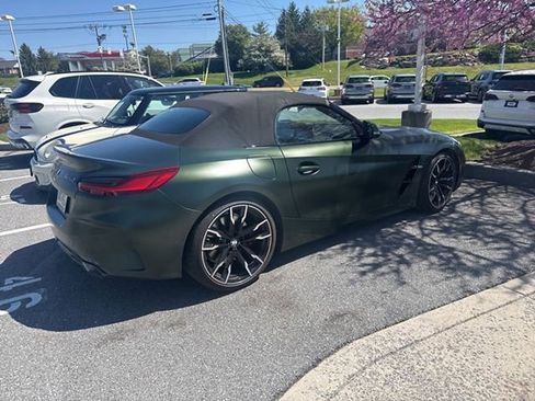 Used 2025 BMW Z4 M40i w/ Edition image 9