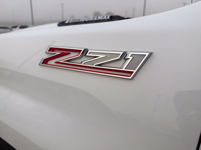 Used 2025 Chevrolet Silverado 2500 LT AWD/4WD image 9