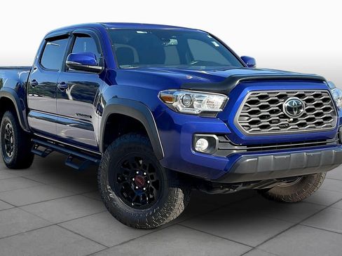 Used 2022 Toyota Tacoma TRD Off-Road w/ Technology Package RWD image 3