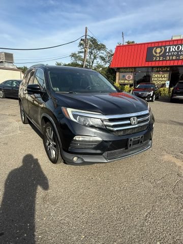 Used 2017 Honda Pilot Touring image 3