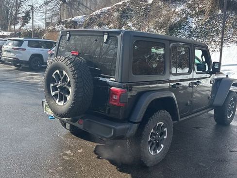 Used 2024 Jeep Wrangler Unlimited Rubicon 4xe image 5