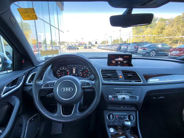 Used 2017 Audi Q3 2.0T Prestige w/ Prestige Package AWD/4WD image 17