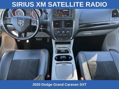 Used 2020 Dodge Grand Caravan SXT image 2