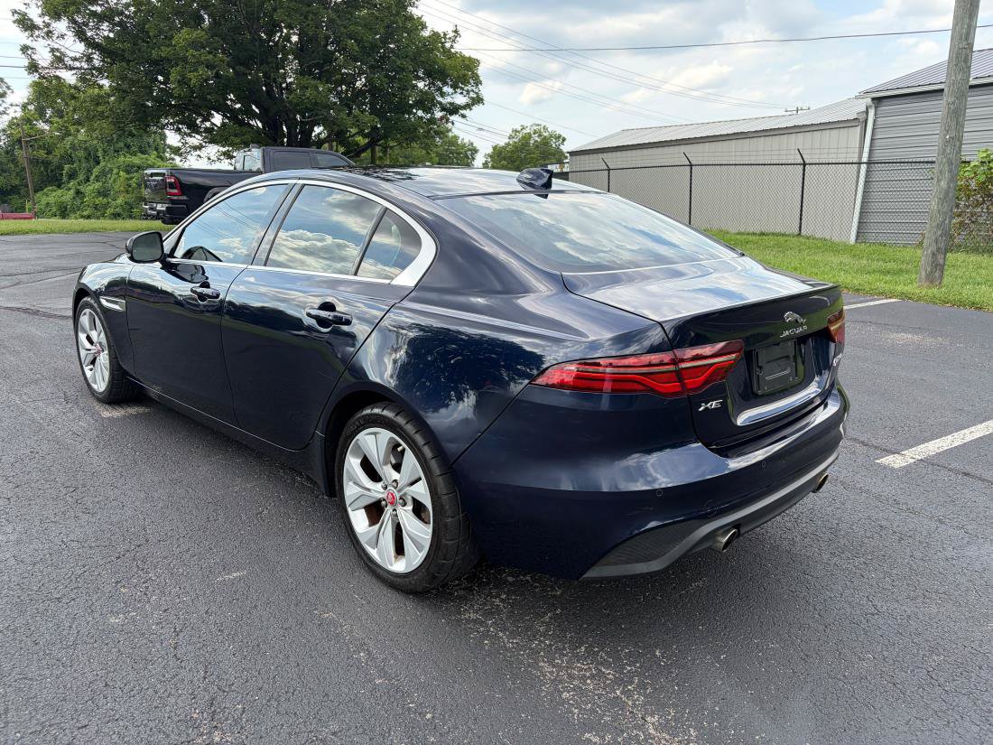 Used 2020 Jaguar XE S RWD image 7