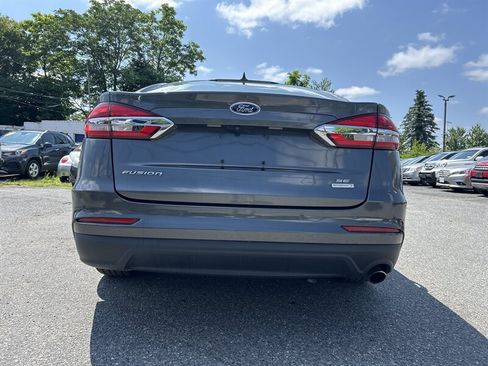 Used 2020 Ford Fusion SE FWD image 5