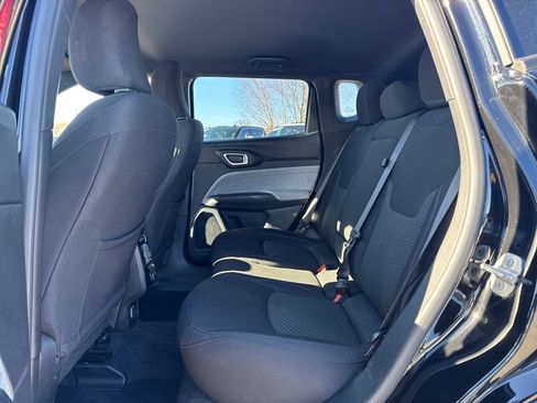 Used 2023 Jeep Compass Sport image 13