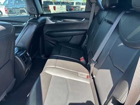 Used 2023 Cadillac XT5 Premium Luxury image 16