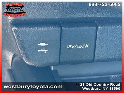 Used 2018 Toyota Camry XSE FWD image 32