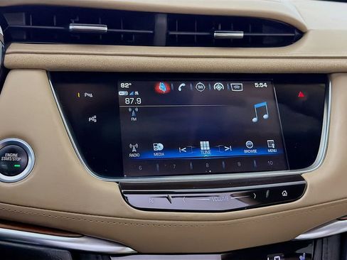 Used 2019 Cadillac XT5 Platinum image 17