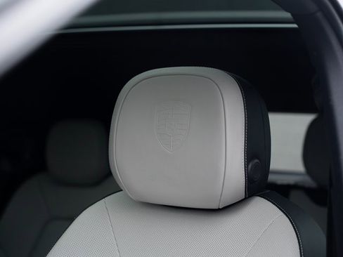 Certified 2025 Porsche Cayenne Coupe image 19