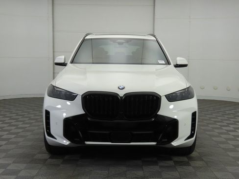 New 2026 BMW X5 sDrive40i w/ M Sport Package image 2
