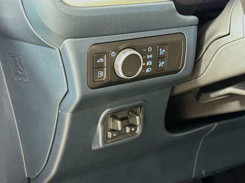 New 2026 Ford Maverick Lariat image 10