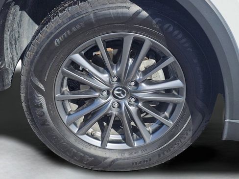 Used 2020 MAZDA CX-5 Touring image 17